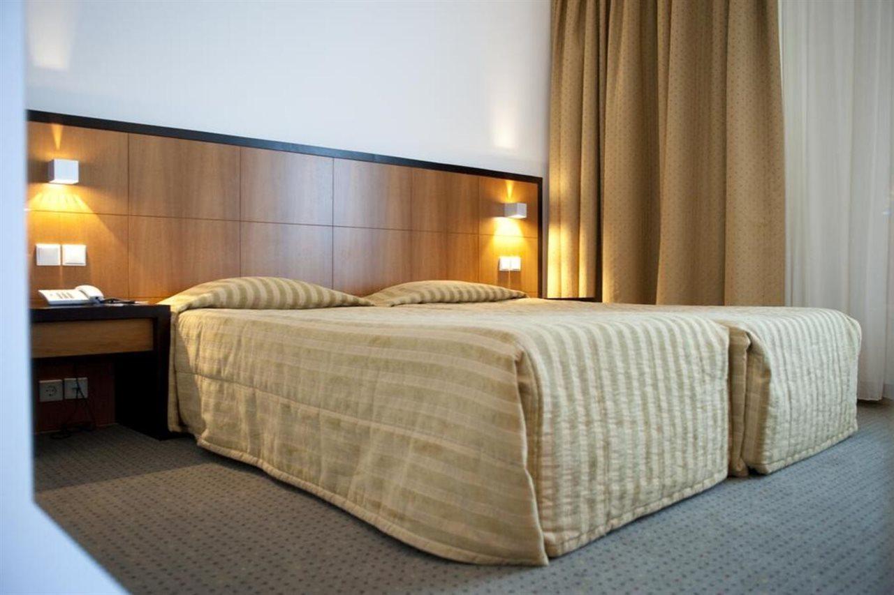 Hotel Bagoeira Barcelos Extérieur photo