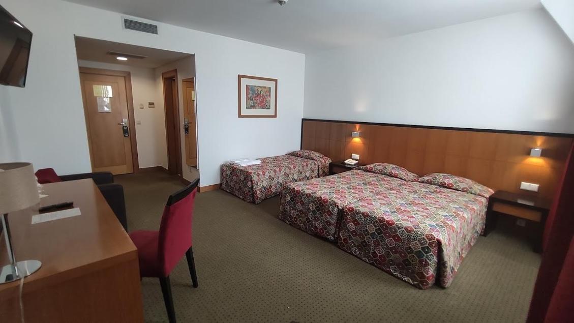 Hotel Bagoeira Barcelos Extérieur photo