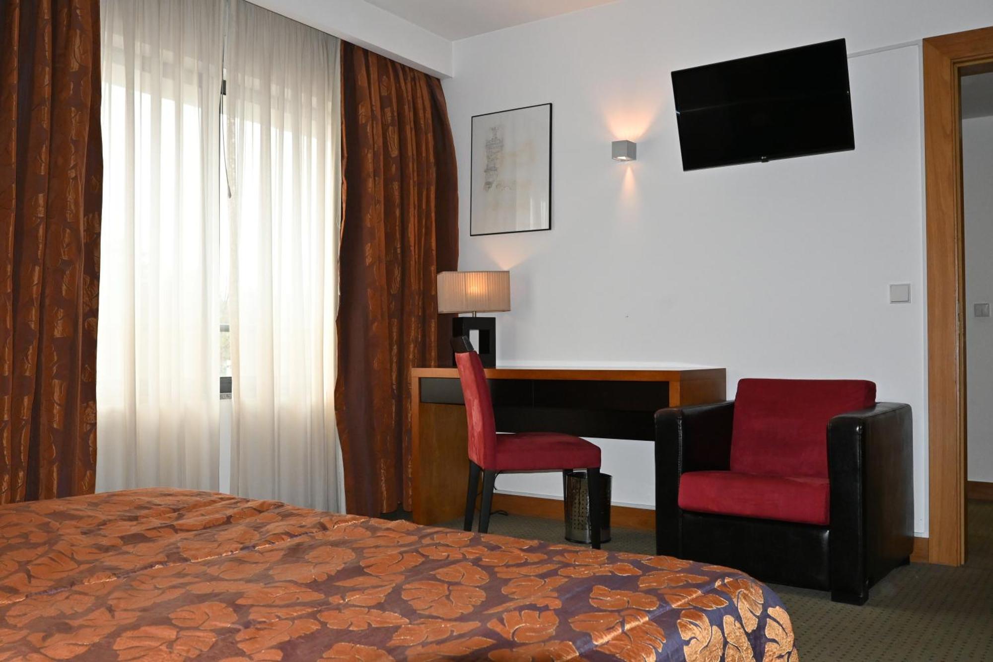 Hotel Bagoeira Barcelos Extérieur photo