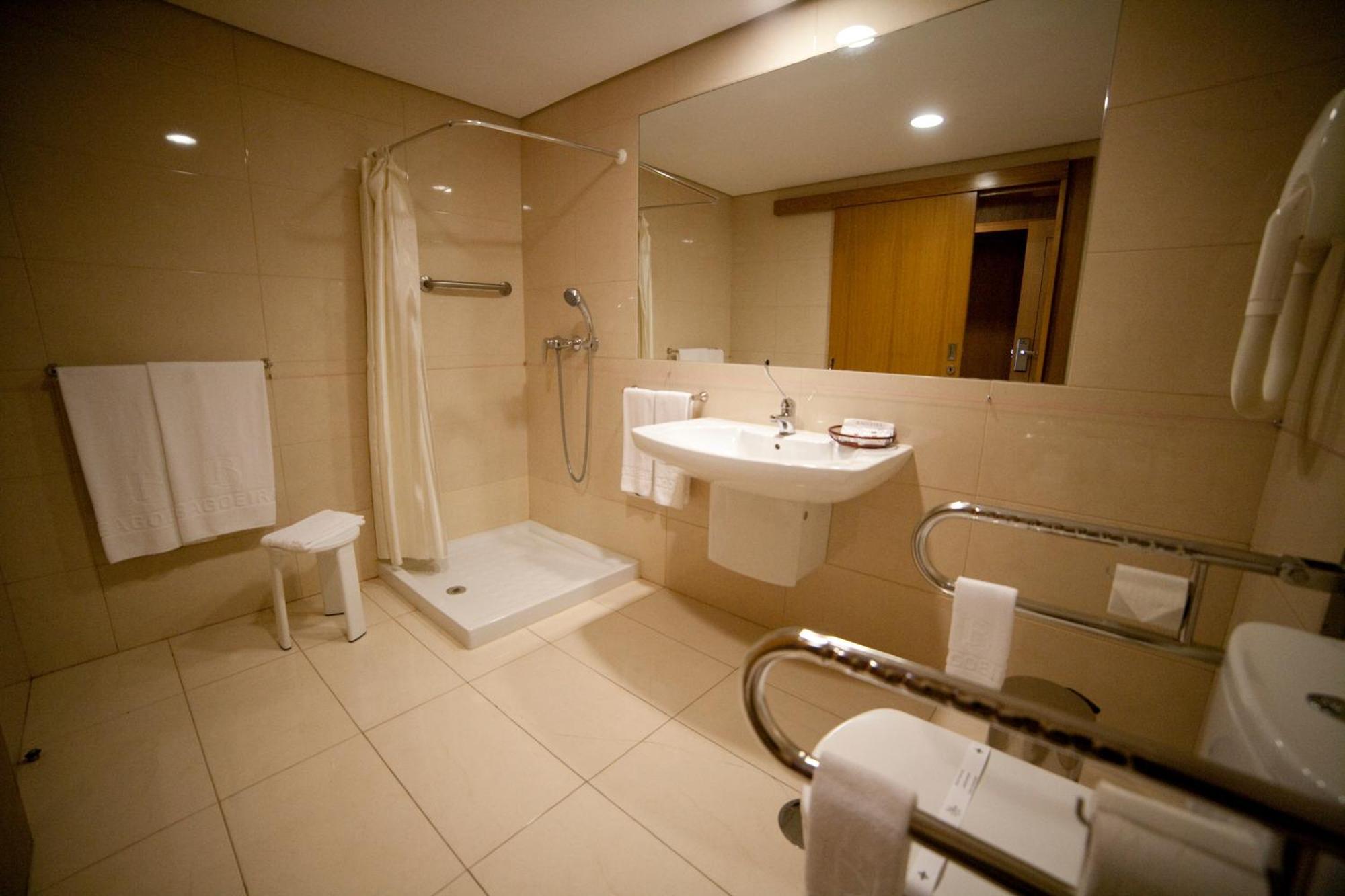 Hotel Bagoeira Barcelos Extérieur photo