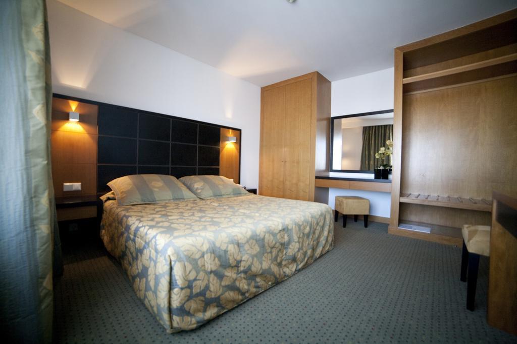 Hotel Bagoeira Barcelos Extérieur photo