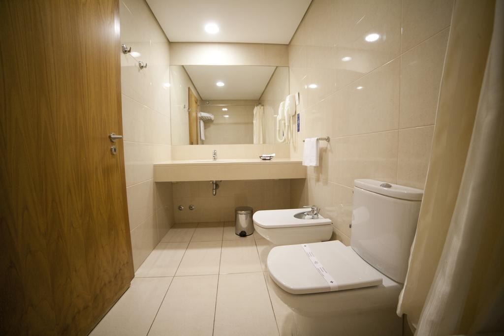 Hotel Bagoeira Barcelos Extérieur photo